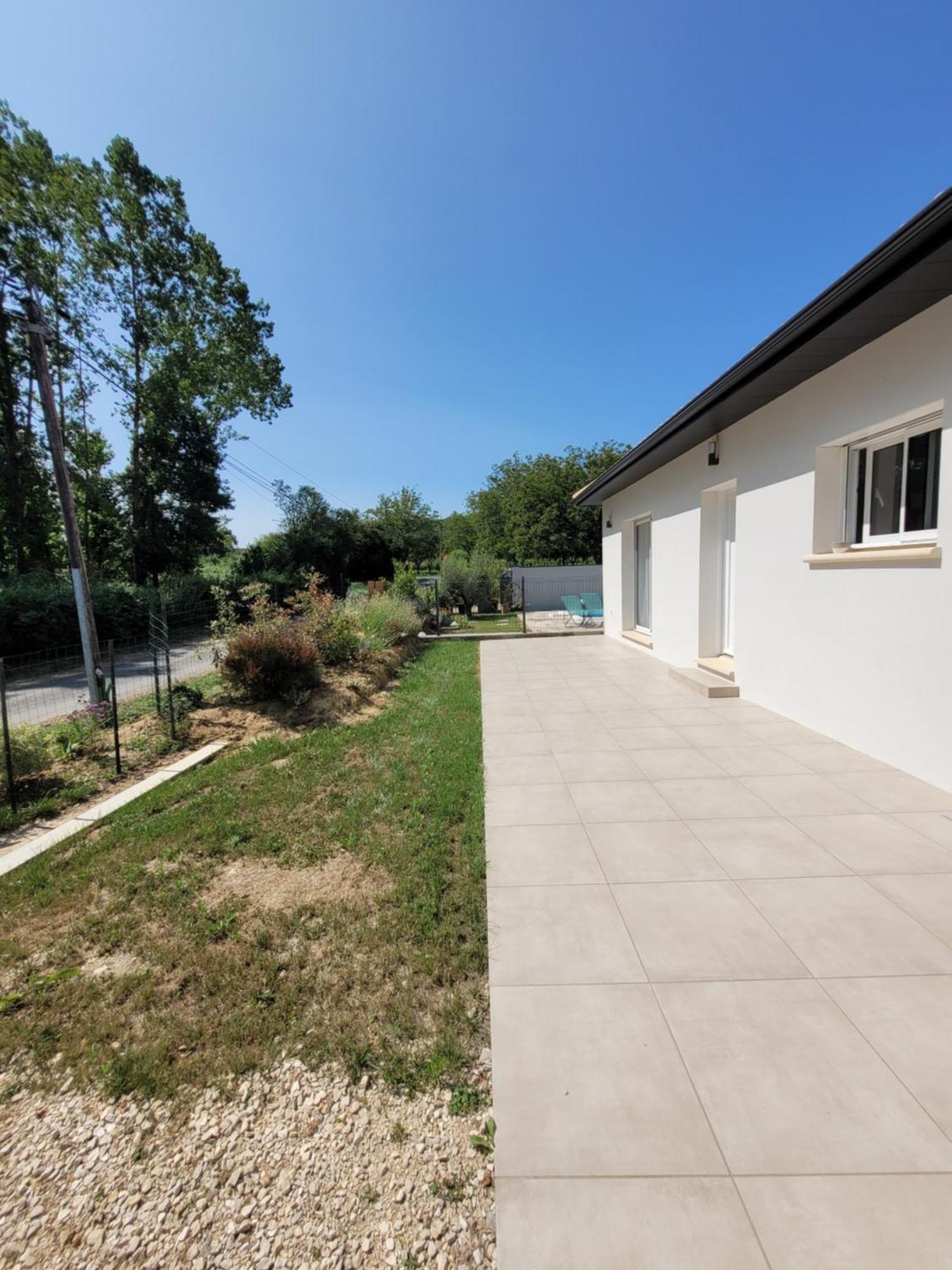 Maison Neuve Bord De Dordogne Lanzac Exterior photo