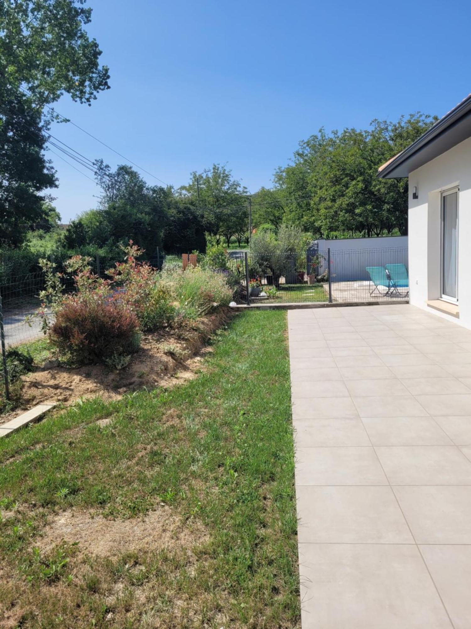 Maison Neuve Bord De Dordogne Lanzac Exterior photo